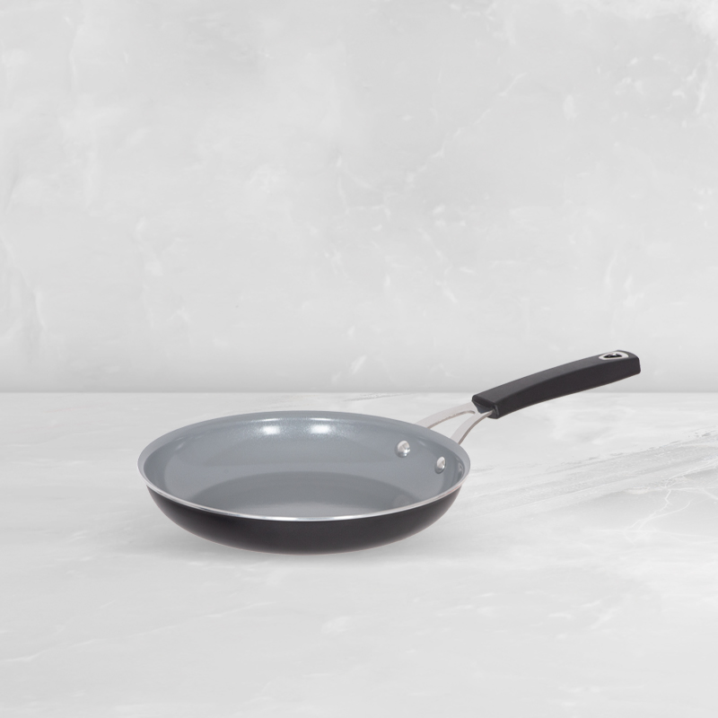 Recycled Aluminum 8 in. (20 cm) Skillet with PurelyCeramic - Image 2